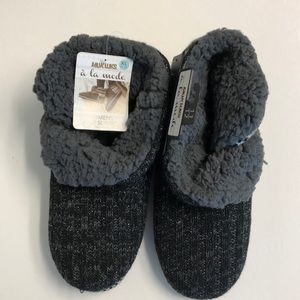 Women’s Slippers